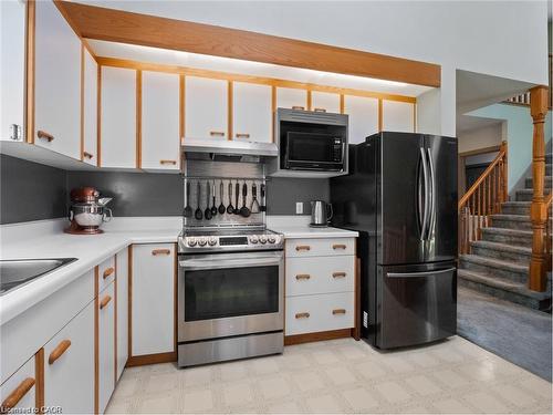 106 Spruceside Crescent, Pelham, ON - Indoor Photo Showing Kitchen