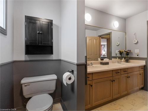 106 Spruceside Crescent, Pelham, ON - Indoor Photo Showing Bathroom