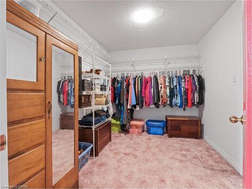 106 Spruceside Crescent, Pelham, ON - Indoor With Storage
