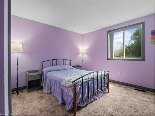 106 Spruceside Crescent, Pelham, ON - Indoor Photo Showing Bedroom