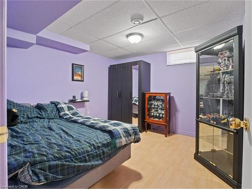 106 Spruceside Crescent, Pelham, ON - Indoor Photo Showing Bedroom