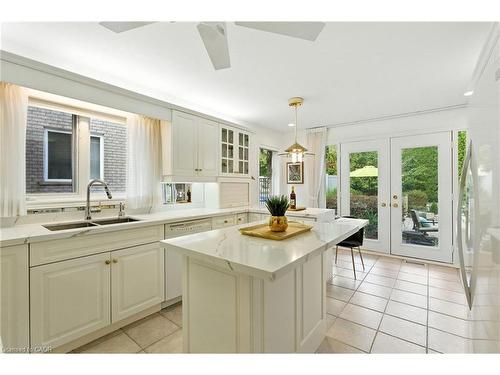 1104 Crofton Way, Burlington, ON - Indoor Photo Showing Kitchen With Double Sink