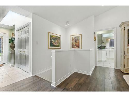 1104 Crofton Way, Burlington, ON - Indoor Photo Showing Other Room