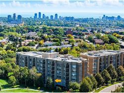 211-2075 Amherst Heights Drive  Burlington, ON L7P 5B8