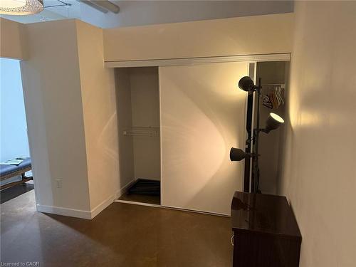 712-66 Bay Street S, Hamilton, ON - Indoor Photo Showing Other Room