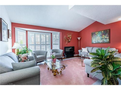 6-1508 Upper Middle Road, Burlington, ON - Indoor Photo Showing Living Room With Fireplace