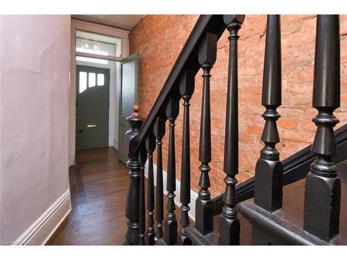 150 Victoria Avenue N, Hamilton, ON - Indoor Photo Showing Other Room