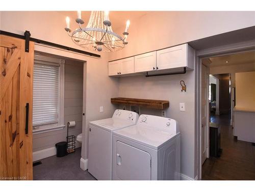 150 Victoria Avenue N, Hamilton, ON - Indoor Photo Showing Laundry Room