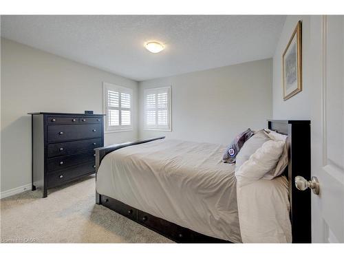 305 Thornhill Place, Waterloo, ON - Indoor Photo Showing Bedroom