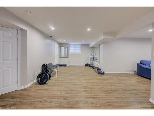 305 Thornhill Place, Waterloo, ON - Indoor