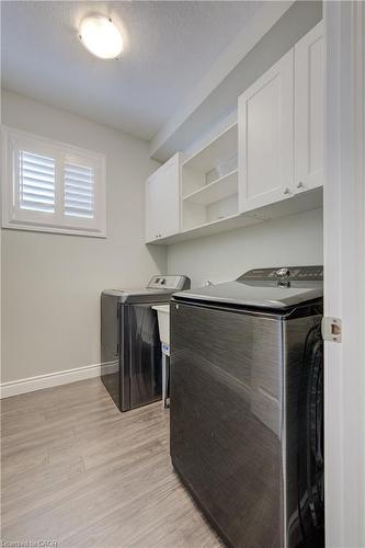 305 Thornhill Place, Waterloo, ON - Indoor Photo Showing Laundry Room