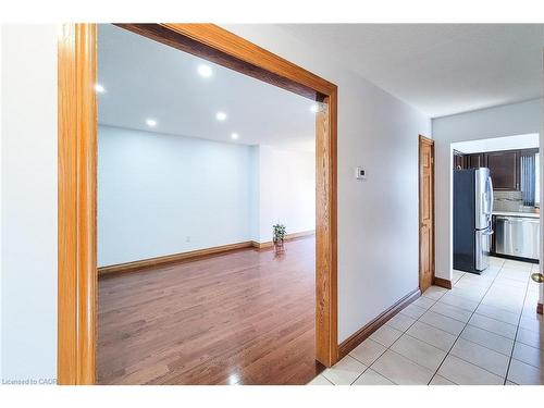535 Upper Horning Road, Hamilton, ON - Indoor Photo Showing Other Room