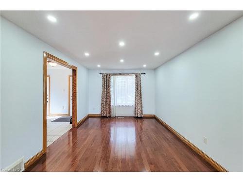 535 Upper Horning Road, Hamilton, ON - Indoor Photo Showing Other Room
