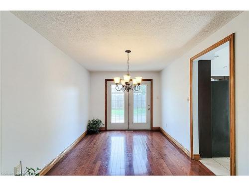 535 Upper Horning Road, Hamilton, ON - Indoor Photo Showing Other Room