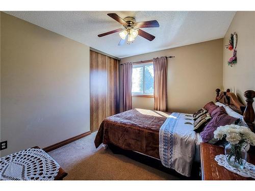 535 Upper Horning Road, Hamilton, ON - Indoor Photo Showing Bedroom