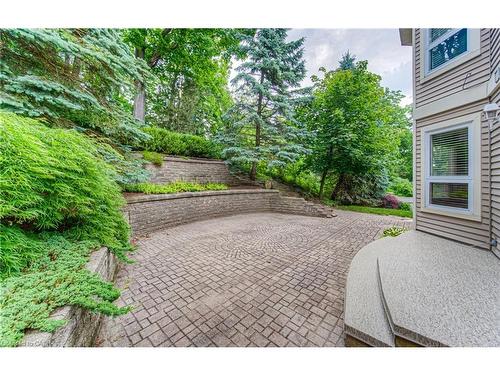 2 Morningview Place, Kitchener, ON - Outdoor