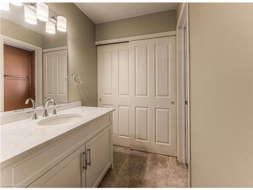 2 Morningview Place, Kitchener, ON - Indoor Photo Showing Bathroom