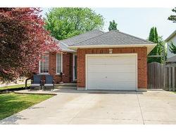 67 Jeremy Street  Hamilton, ON L9A 5J8