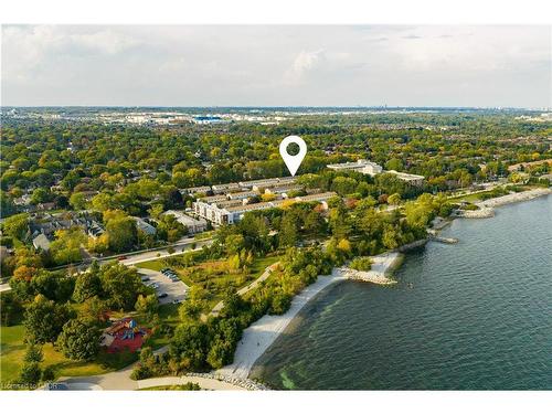 19-5475 Lakeshore Road  Burlington, ON L7L 1E1