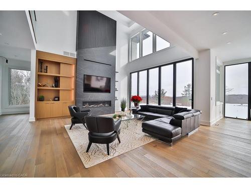 2284 Sideroad 1, Burlington, ON - Indoor