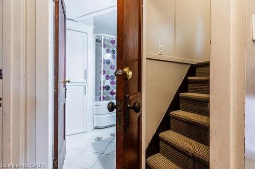 27 Dromore Crescent, Hamilton, ON - Indoor Photo Showing Other Room