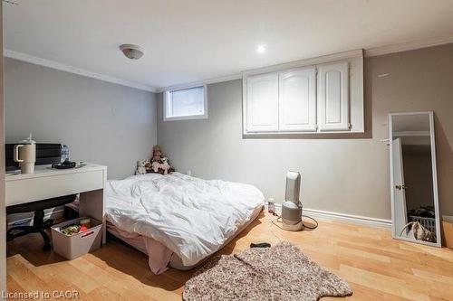 27 Dromore Crescent, Hamilton, ON - Indoor Photo Showing Bedroom