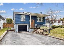 692 Catalina Crescent  Burlington, ON L7L 5B8