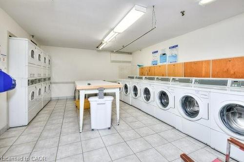 509-225 Harvard Place, Waterloo, ON - Indoor Photo Showing Laundry Room