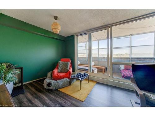 509-225 Harvard Place, Waterloo, ON - Indoor