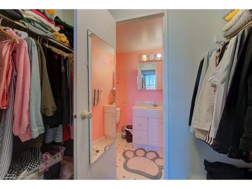 509-225 Harvard Place, Waterloo, ON - Indoor With Storage