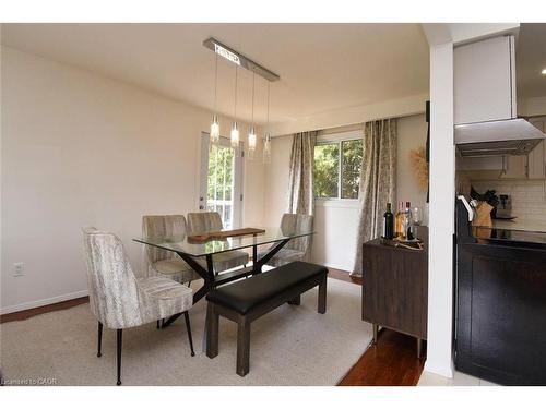 14 Basin Crescent, Hamilton, ON - Indoor Photo Showing Dining Room
