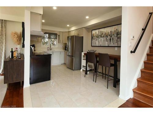 14 Basin Crescent, Hamilton, ON - Indoor Photo Showing Kitchen