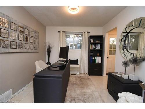 14 Basin Crescent, Hamilton, ON - Indoor