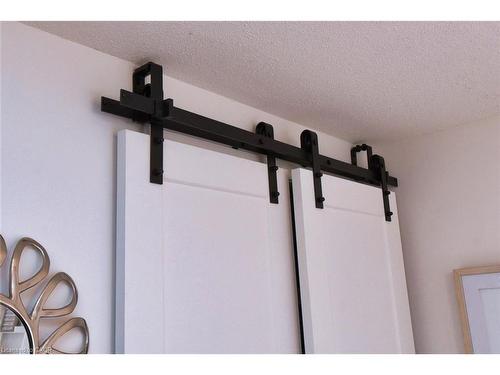 14 Basin Crescent, Hamilton, ON - Indoor Photo Showing Other Room