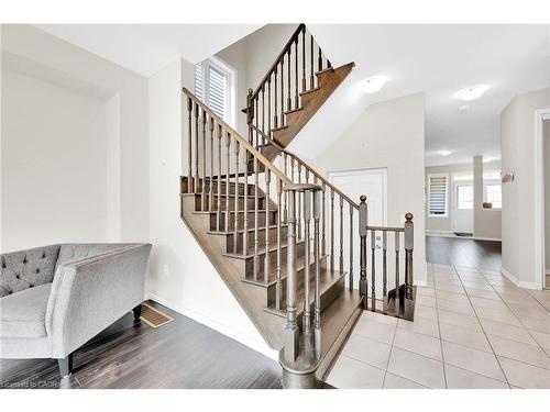 11 Honey Comb Trail, Welland, ON - Indoor Photo Showing Other Room