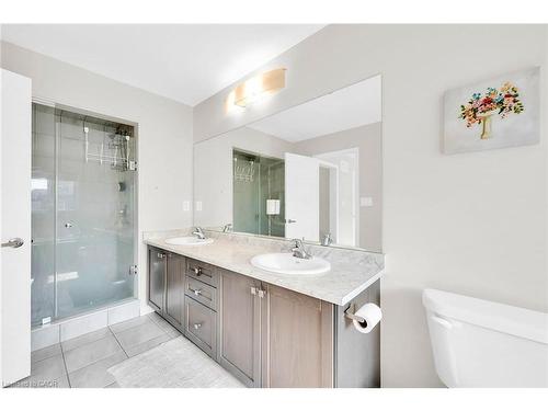 11 Honey Comb Trail, Welland, ON - Indoor Photo Showing Bathroom