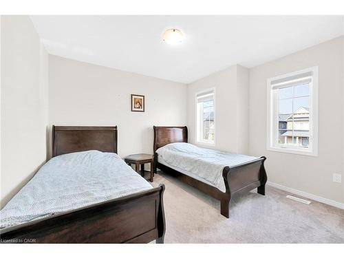 11 Honey Comb Trail, Welland, ON - Indoor Photo Showing Bedroom
