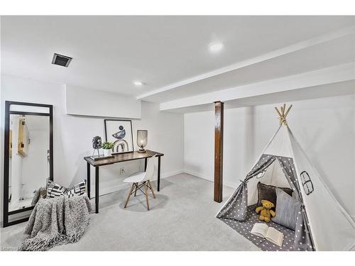 289 Cumberland Avenue, Hamilton, ON - Indoor Photo Showing Other Room