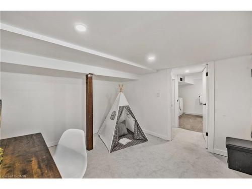 289 Cumberland Avenue, Hamilton, ON - Indoor