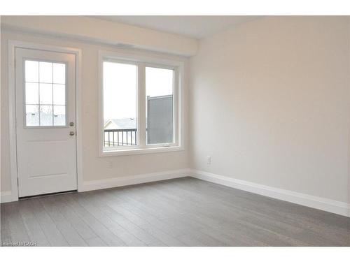 D3-160 Rochefort Street, Kitchener, ON - Indoor Photo Showing Other Room