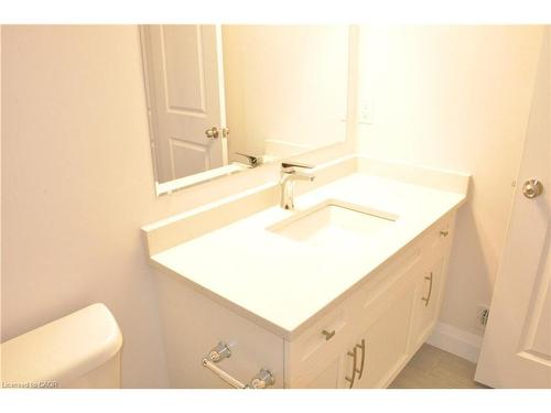 D3-160 Rochefort Street, Kitchener, ON - Indoor Photo Showing Bathroom