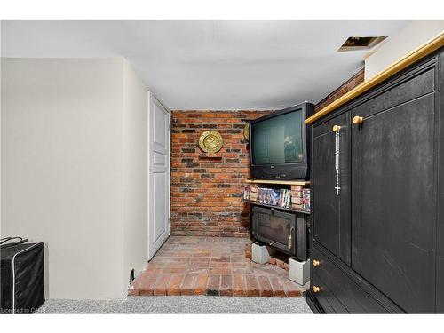 579 Upper Sherman Avenue, Hamilton, ON - Indoor Photo Showing Other Room