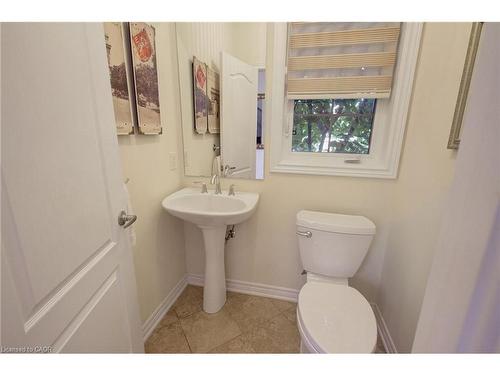 3308 Granite Gate, Burlington, ON - Indoor Photo Showing Bathroom