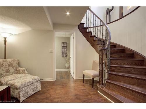 3308 Granite Gate, Burlington, ON - Indoor Photo Showing Other Room