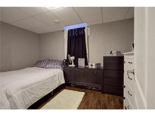 3308 Granite Gate, Burlington, ON - Indoor Photo Showing Bedroom
