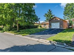 26 Douglas Avenue  Simcoe, ON N3Y 4X4