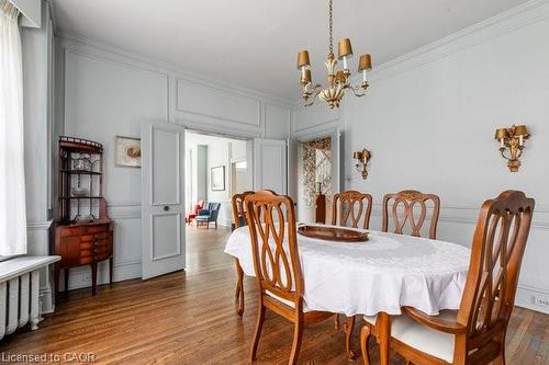 142 Aberdeen Avenue, Hamilton, ON - Indoor Photo Showing Dining Room