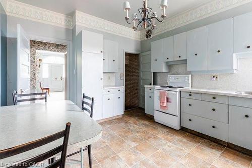 142 Aberdeen Avenue, Hamilton, ON - Indoor Photo Showing Other Room