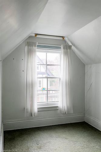 142 Aberdeen Avenue, Hamilton, ON - Indoor Photo Showing Other Room