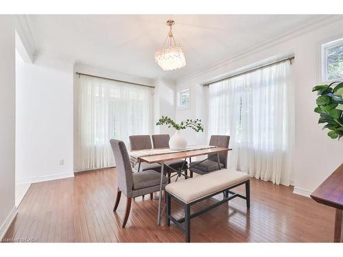 27-2165 Stavebank Road, Mississauga, ON - Indoor Photo Showing Dining Room